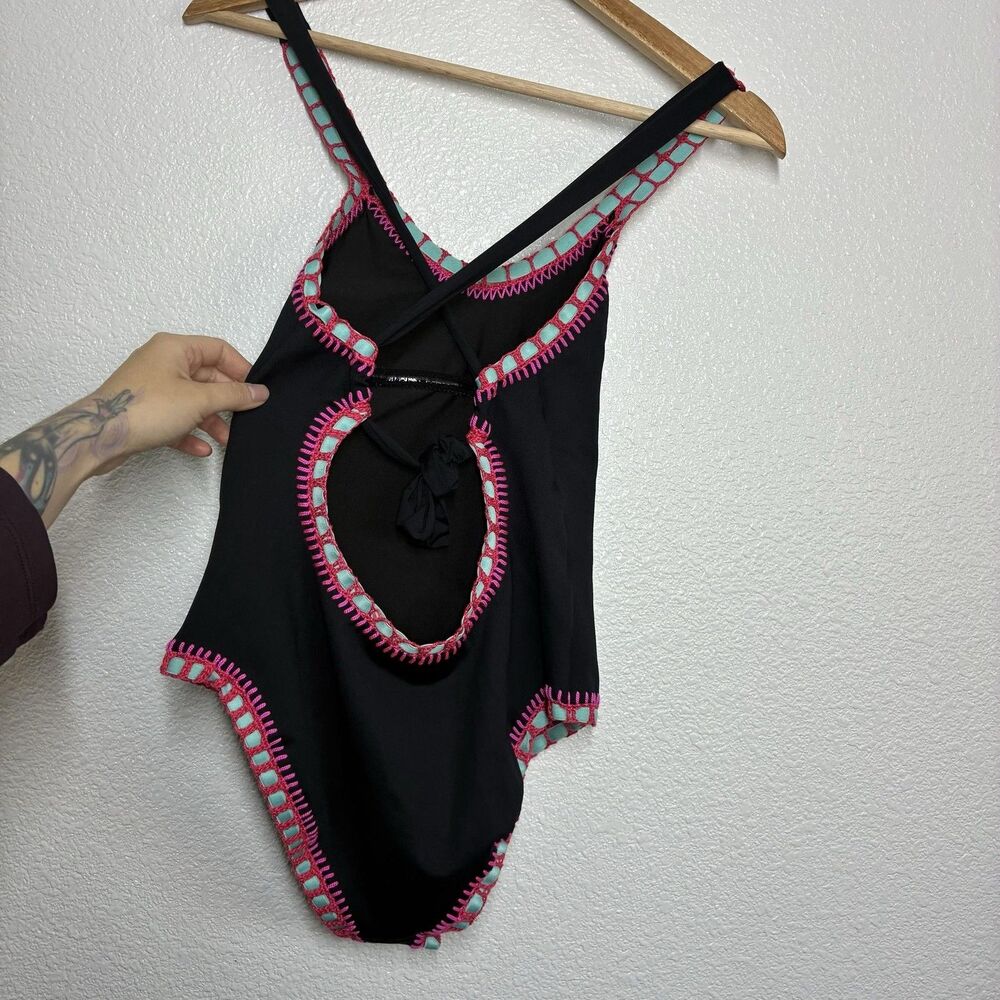 Platinum Swimwear One Piece Swimsuit Womens Small Black Crochet Trim Colorblock